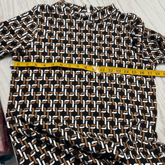 Chic Geometric Patterned Dress - Picture 4 of 7